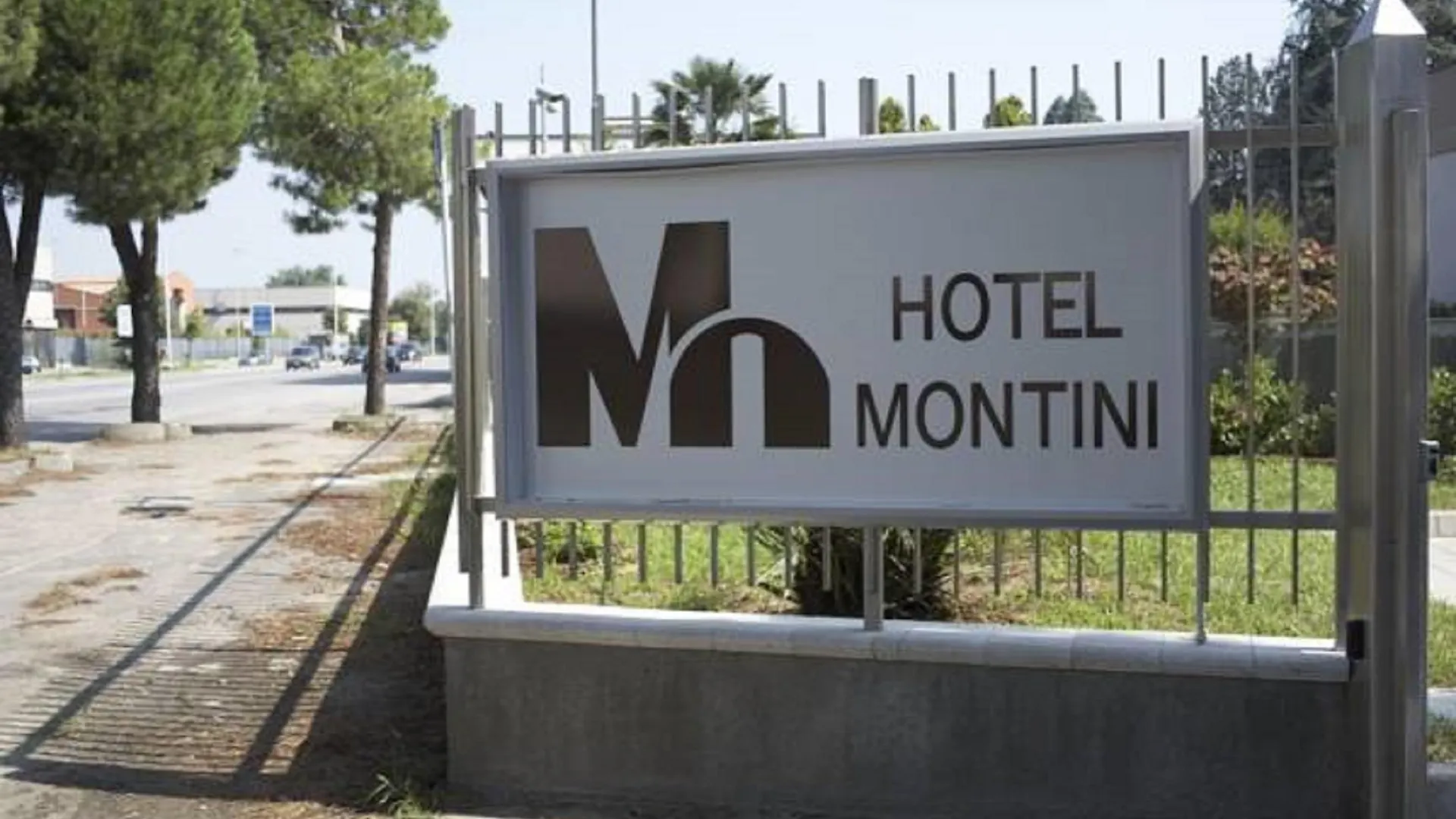 Hotel Montini Linate Airport Пескьера-Борромео