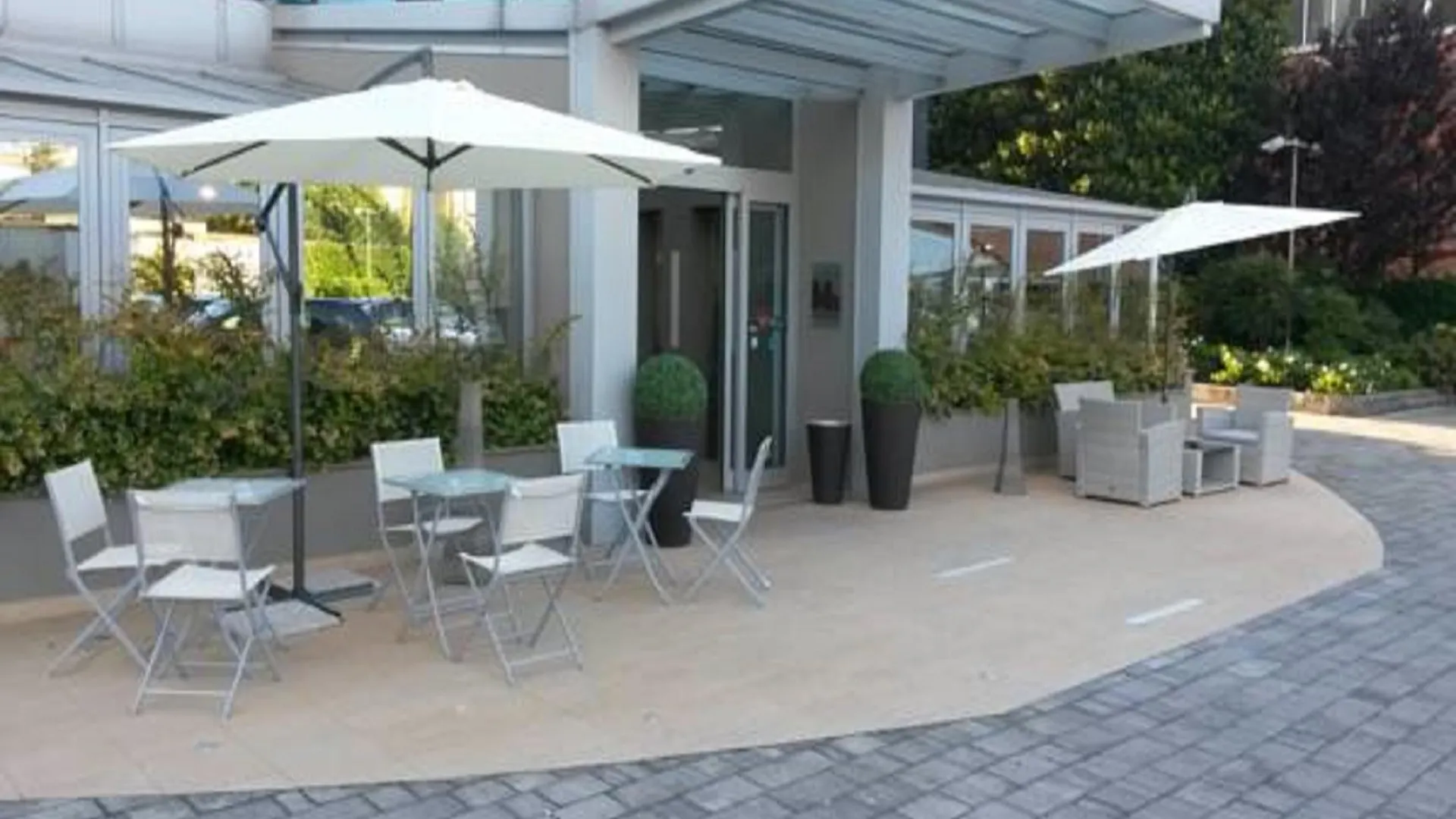 Hotel Montini Linate Airport Пескьера-Борромео