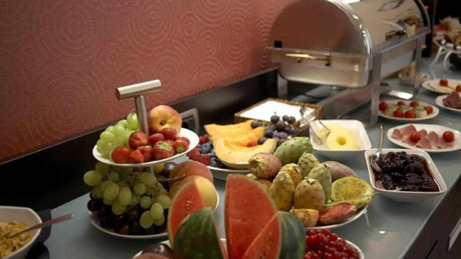 ***  Hotel Montini Linate Airport Пескьера-Борромео Италия